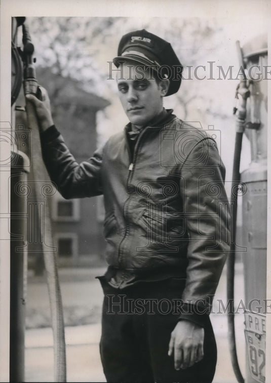 1937 Press Photo William Gegenwarth, Motorcycle Messenger Hired to Carry Ransom - Historic Images
