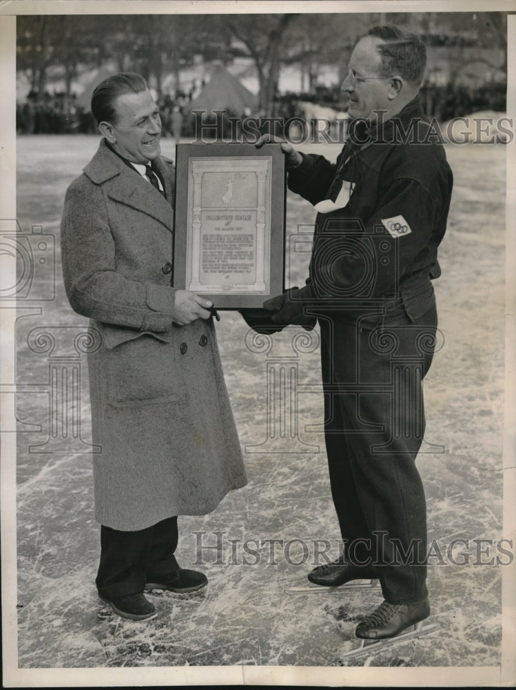 1936 Press Photo Former Olympian Valentine Bialis &amp; Harry Noah, skating assoc - Historic Images