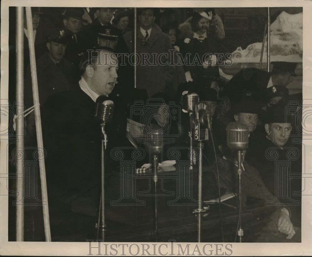 1941 Press Photo Murray Van Wagoner, Gov. of Michigan Speaking at Inauguration - Historic Images