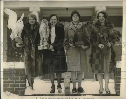 1929 Press Photo Wellesley Students Members of Phi Sigma Society - Historic Images