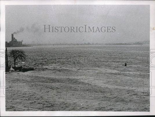 1947 Press Photo Children Drowned in the Detroit River-Historic Images