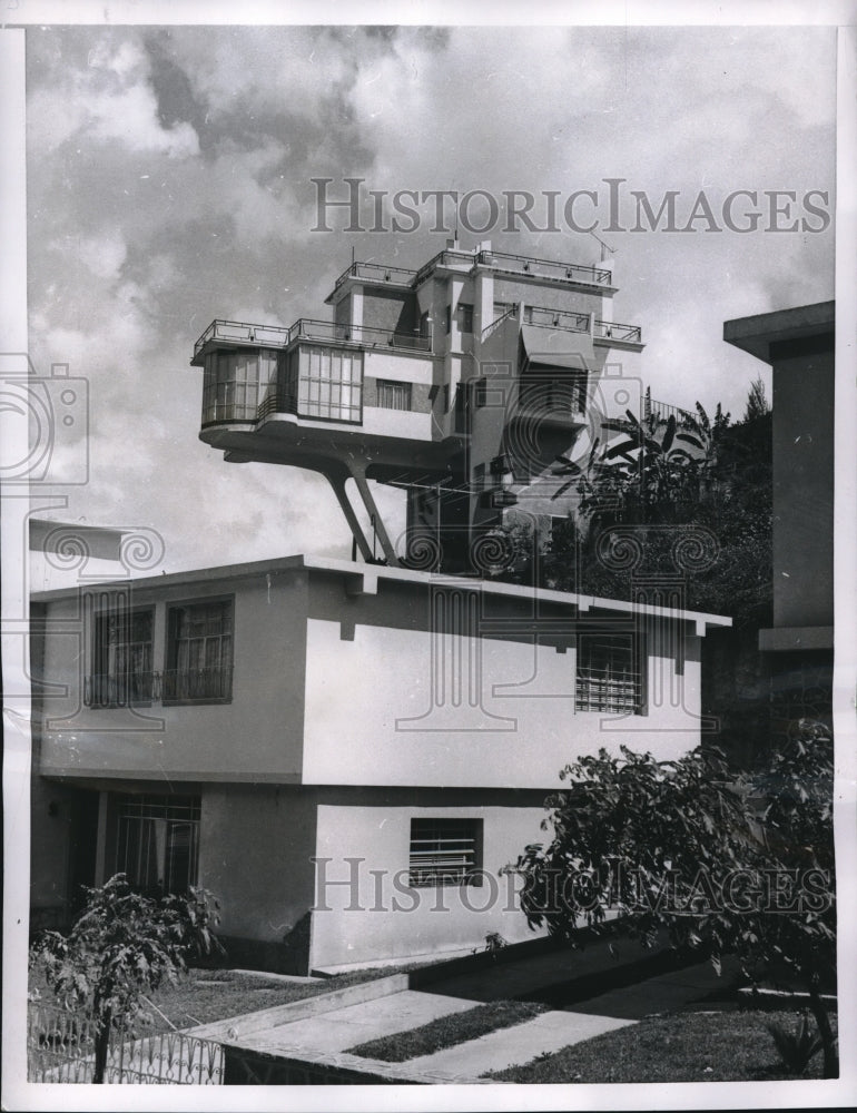 1956 Crazy House On Stilts On Hillside In Caracas Venezuela - Historic Images