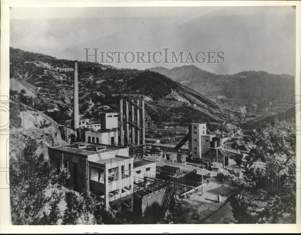 1940 Coke Works Coal Factory On Hillside In Anatolia Turkey - Historic Images