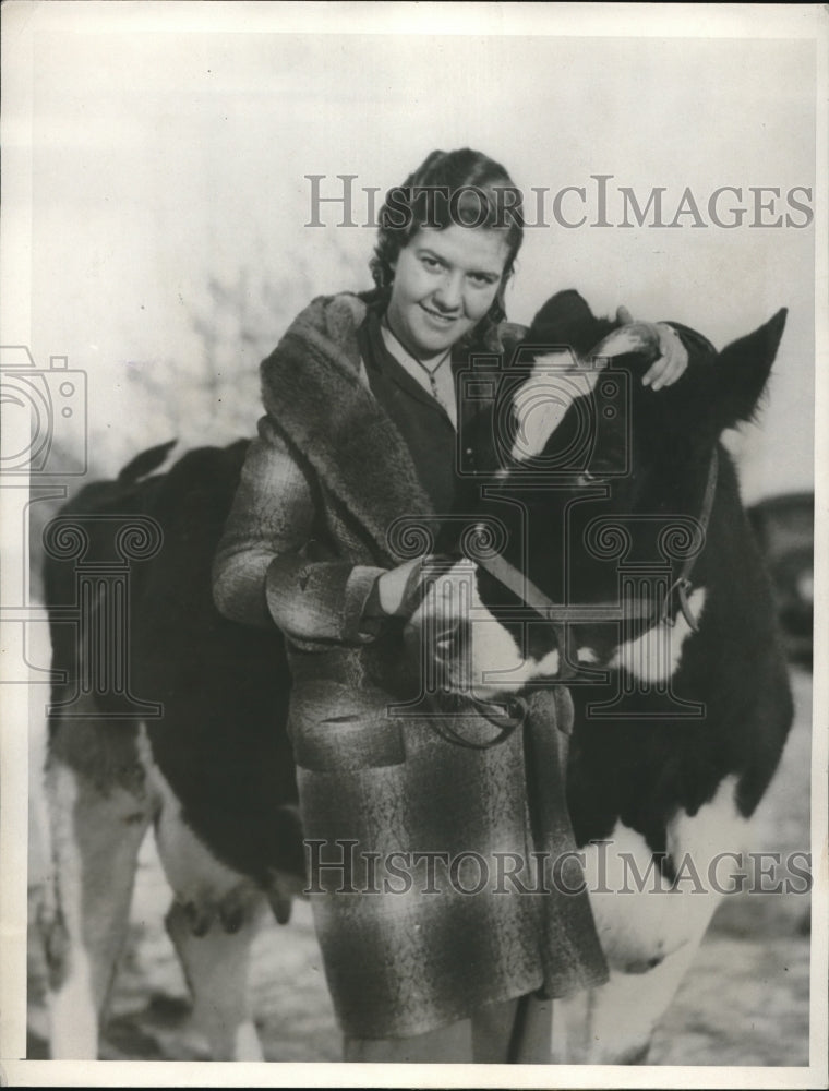 1933 Miss Florence Woodbury with her champion cow. 4 - Historic Images