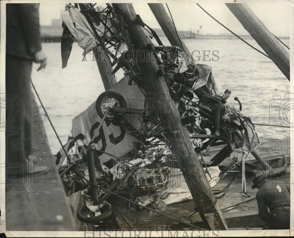 1931 Wreckage of plane at San Francisco bay, Calif - Historic Images
