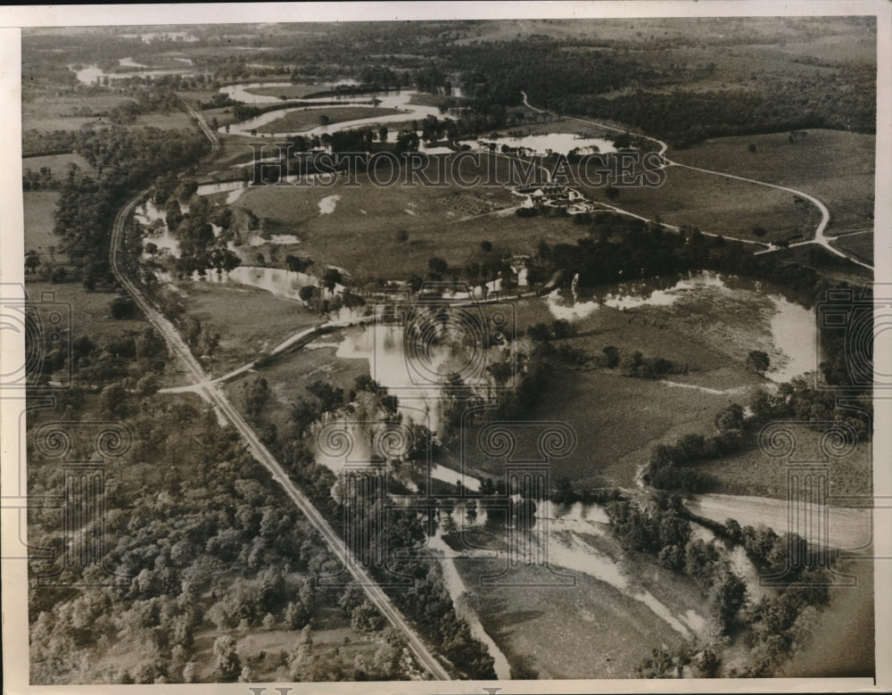 1935 Press Photo Kansas City River Overflow. Estate of Mayor Bryce B. Smith. - Historic Images