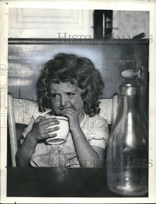 1938 Press Photo Jean Zechinis Cries For A Bowl Of Wheaties - nec34646 - Historic Images