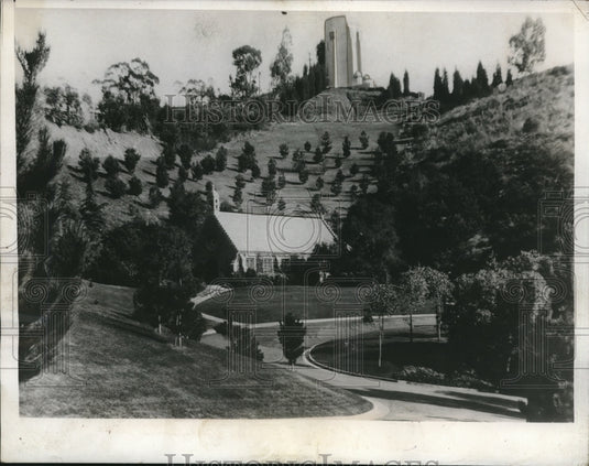 1933 The beautiful Forrest Lawn Cemetary-Historic Images