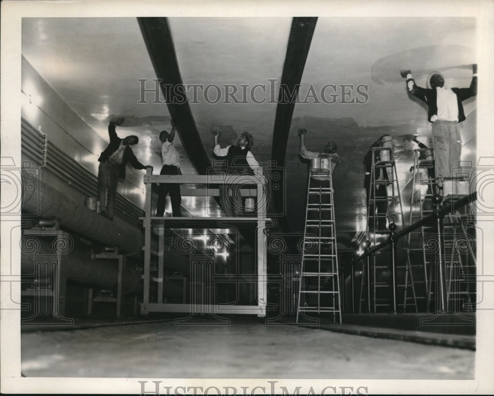 1939 D.C. workmen complete Senate subway system-Historic Images