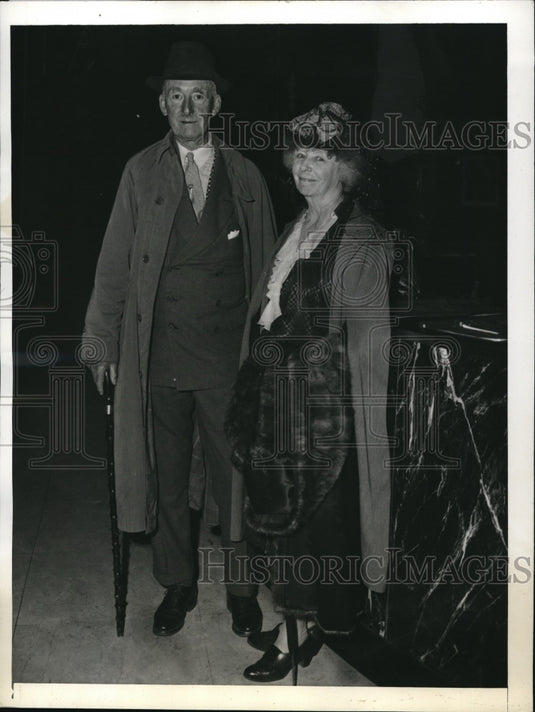 1943 Press Photo Mr & Mrs David Gray (he is U.S. Minister to Ireland) - Historic Images