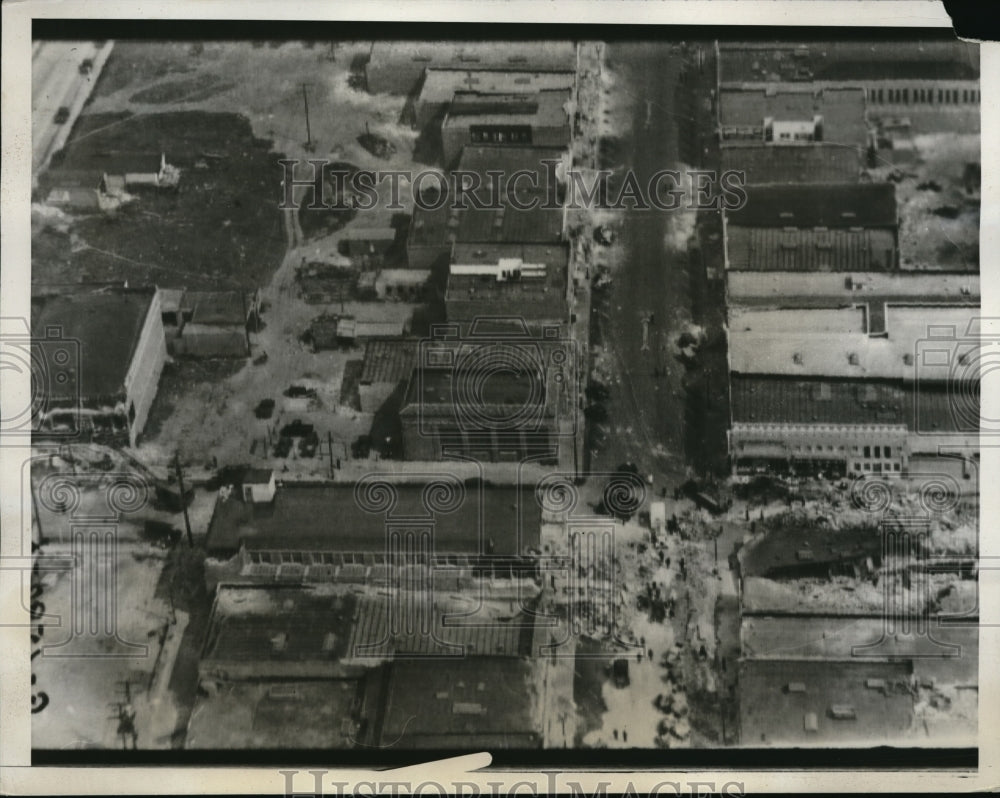 1933 Press Photo Aerial of Earthquake Wreckage in Compton, California - Historic Images