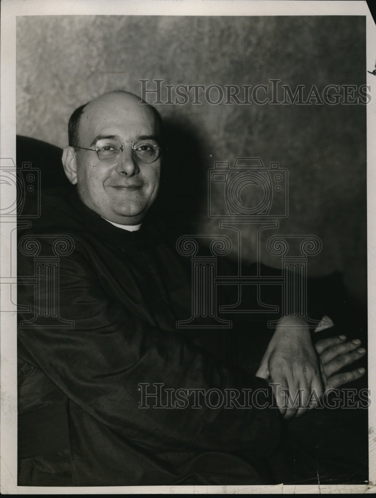 1934 Press Photo Rev Slauislaus Gruica of St. Andrew Abbey Bendecture-Historic Images