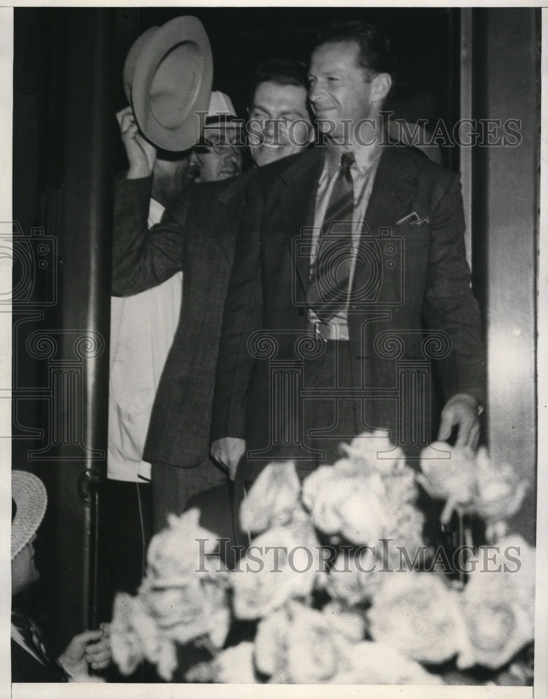 1937 Press Photo Soviets flying reception in Sante Fe Mikhall Gromov and ? - Historic Images