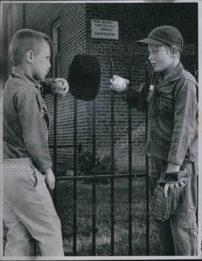 1965 Press Photo Brothers Duane & Danny Mace Compare Baseballs-Historic Images