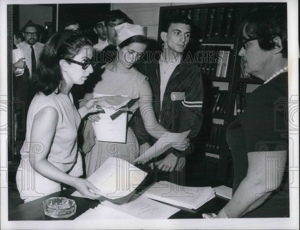 1967 Press Photo M Lowery,P Marks at WR Univ school in Cleveland - nec36336 - Historic Images