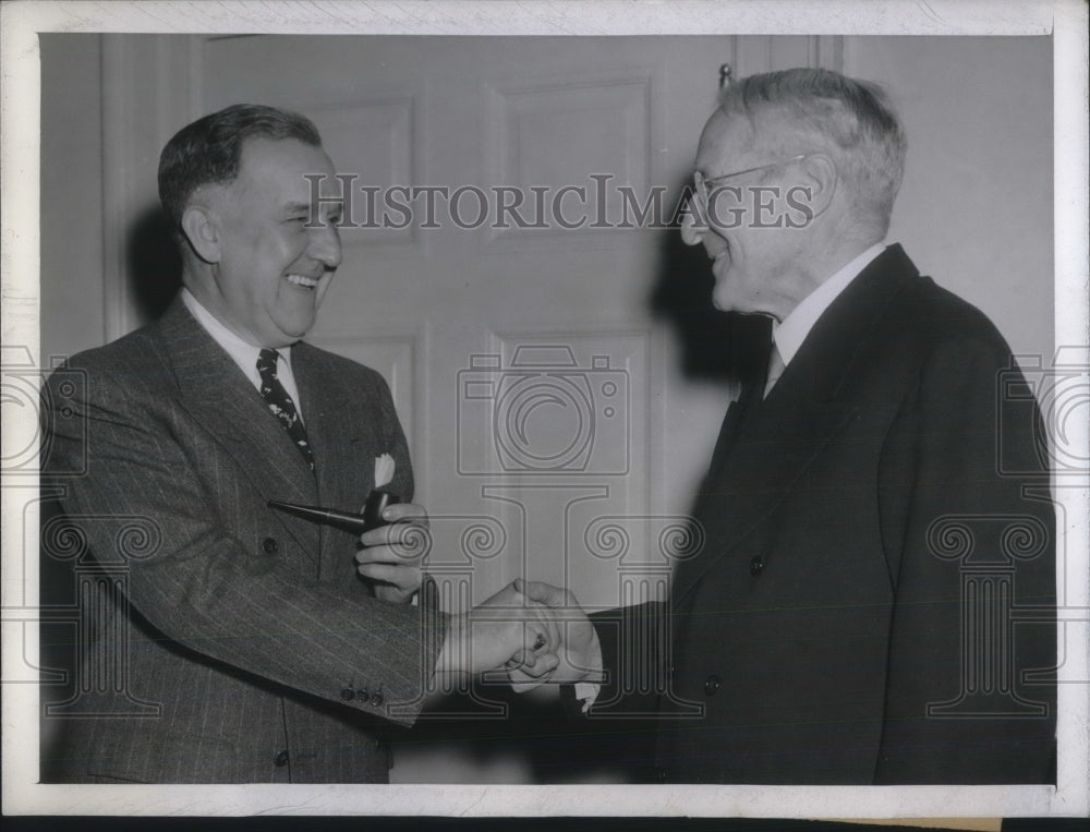 1944 Press Photo Leighton McCarthy Canadian Ambassador provides credentials to - Historic Images