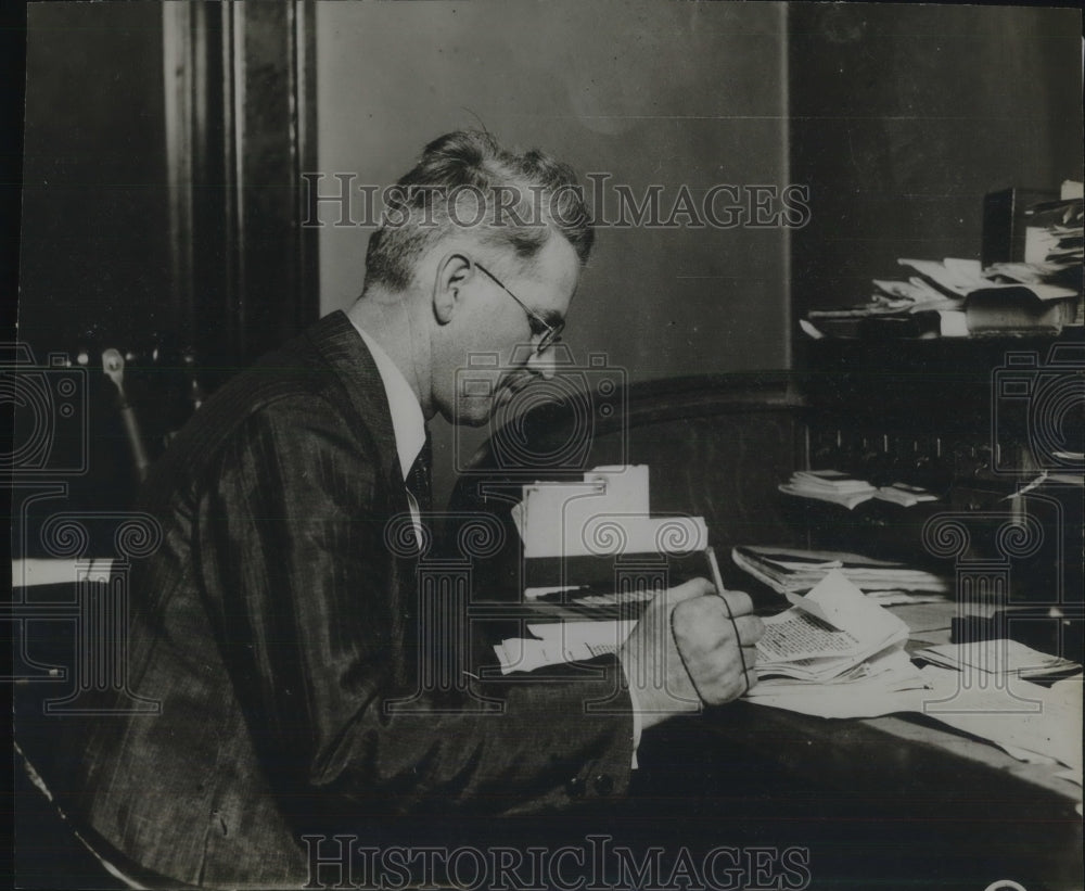 1926 Press Photo Frank M. Wisdom Sitting at a Desk - nec36406 - Historic Images