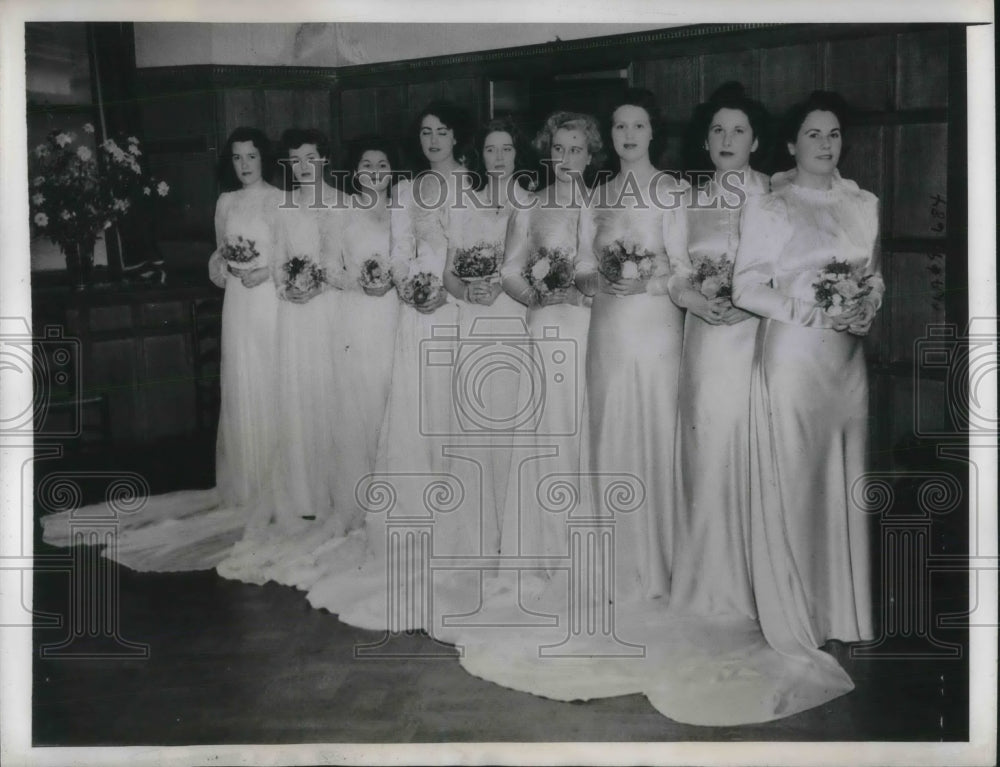 1943 Press Photo Models Wearing 9 Wedding Gowns of Royal Naval Service London - Historic Images