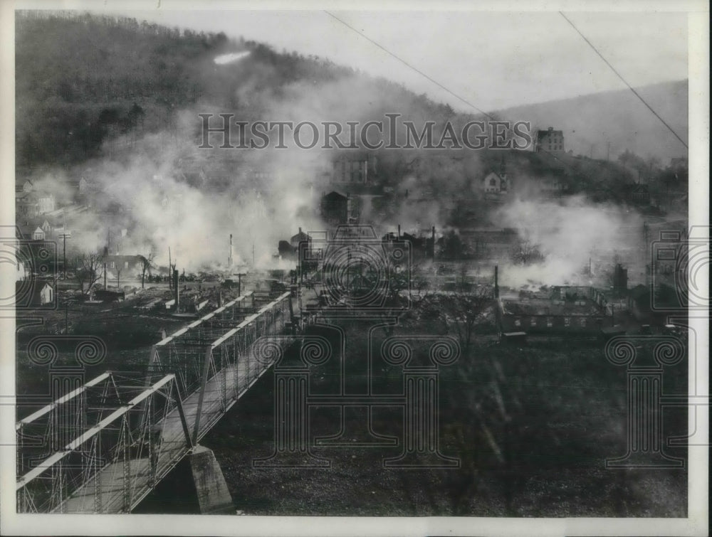 1931 Hopewell Fire leaves 100 dead-Historic Images