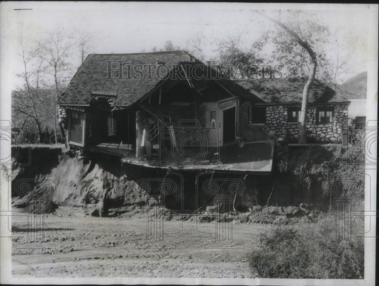 1934 Home flooded out by deluge-Historic Images