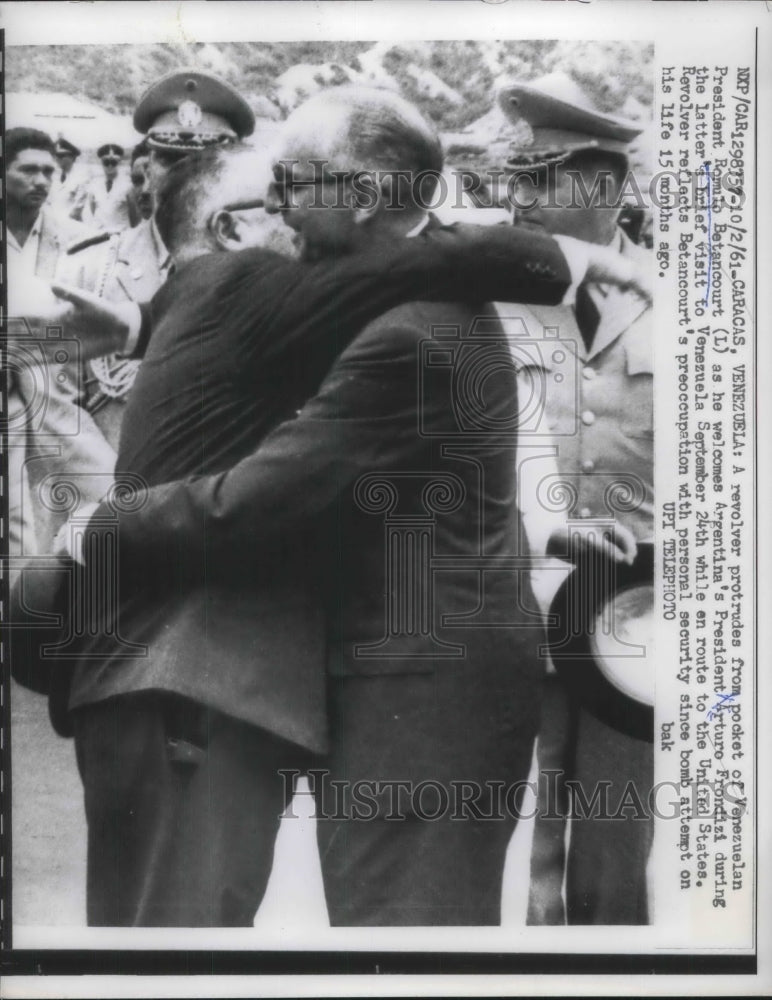 1960 Press Photo Venezuela President Betancourt with Argentina Pres. Frondizi - Historic Images