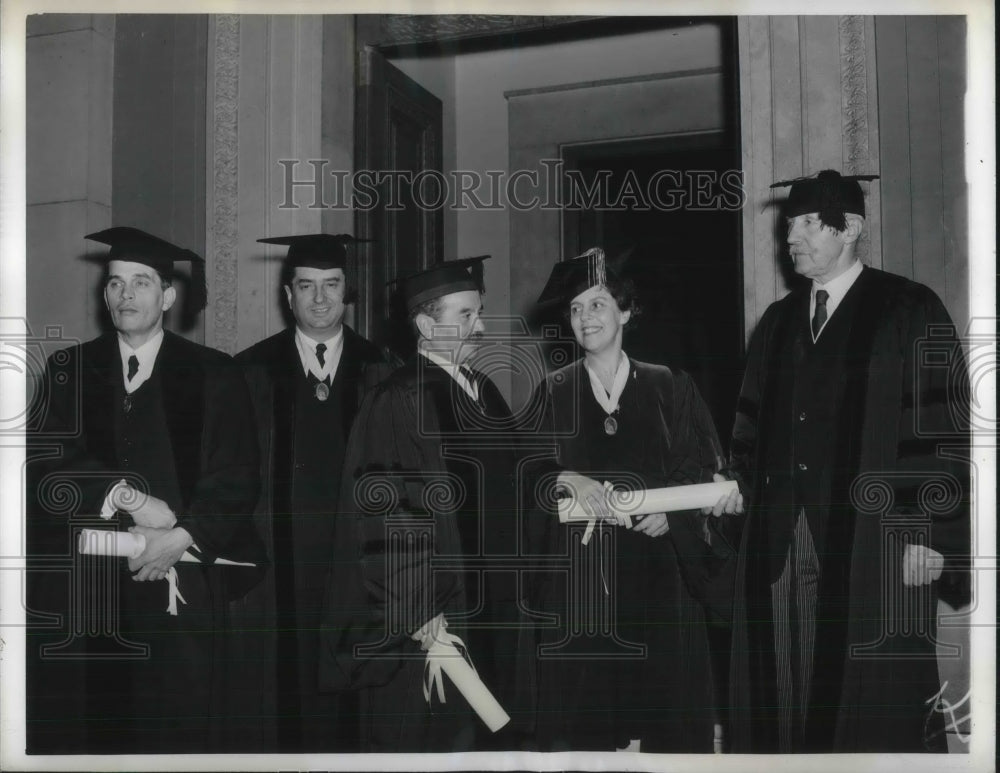 1941 Press Photo The 1941 Maria Moors Cabot Prize Award - Historic Images