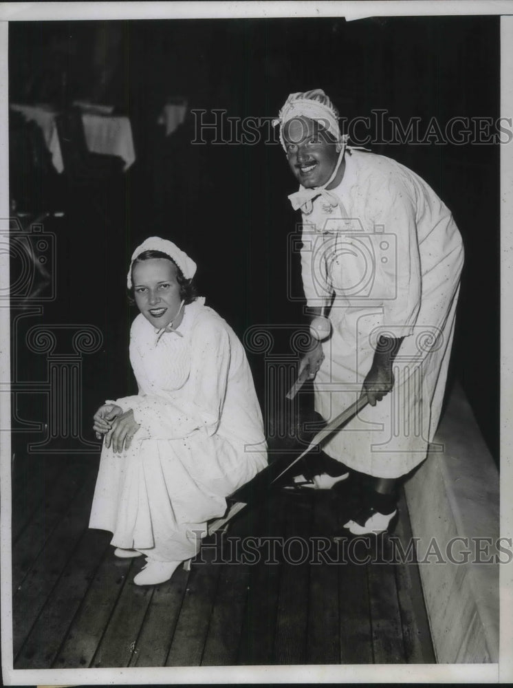 1934 Press Photo Society stages baby costume party. Anne Gould and K. De. Lacy B-Historic Images