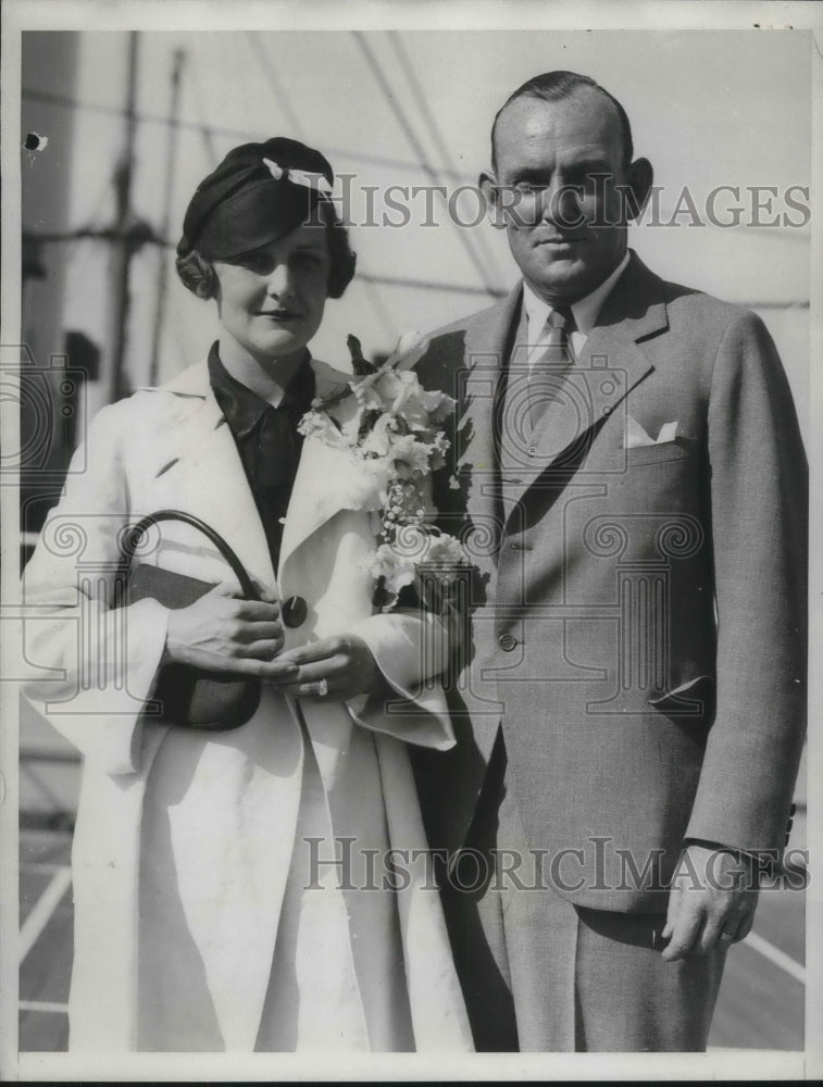 1933 Press Photo Mr &amp; Mrs Randolph Seiver of La, Calif in Hawaii - Historic Images