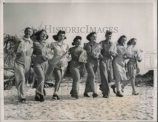 1940 Tamp Fla. easter parade of brides - Historic Images