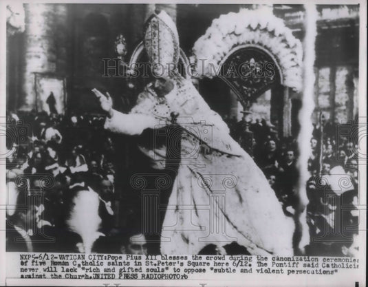 1954 Pope Pius XII during canonization of 5 saints at St. Peter's - Historic Images