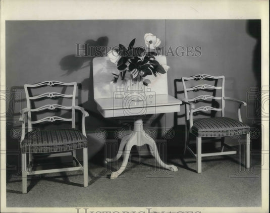 1936 Press Photo Queen Ann style furniture - Historic Images