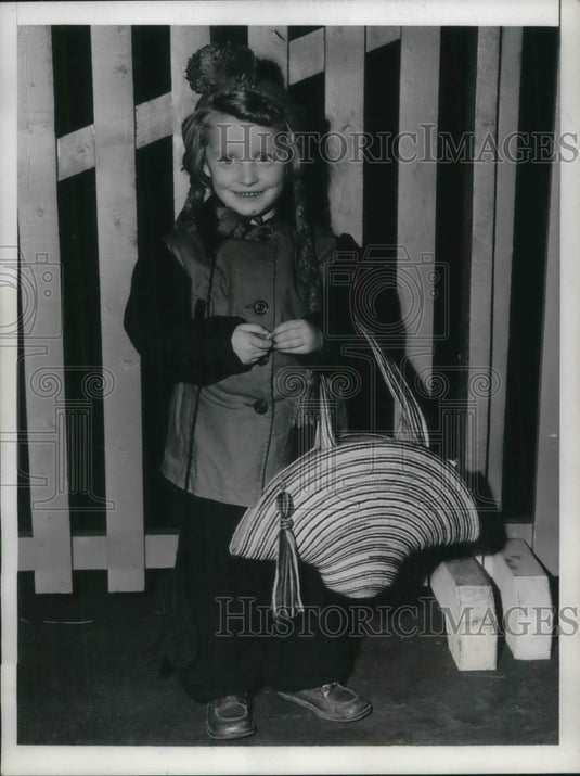 1944 Press Photo Rachel Schwartzberg - Historic Images