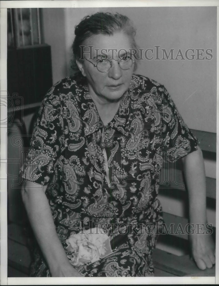 1938 Press Photo Mrs Raymond Duval jailed for drunkenness on private property - Historic Images