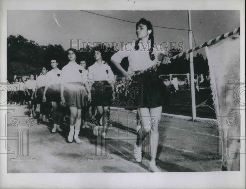 1959 Press Photo Farah Diba at the age of 15 when she paraded pass - Historic Images