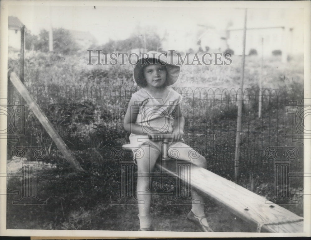 1933 Press Photo Shirley Edna Haslam was abducted from the playground. - Historic Images