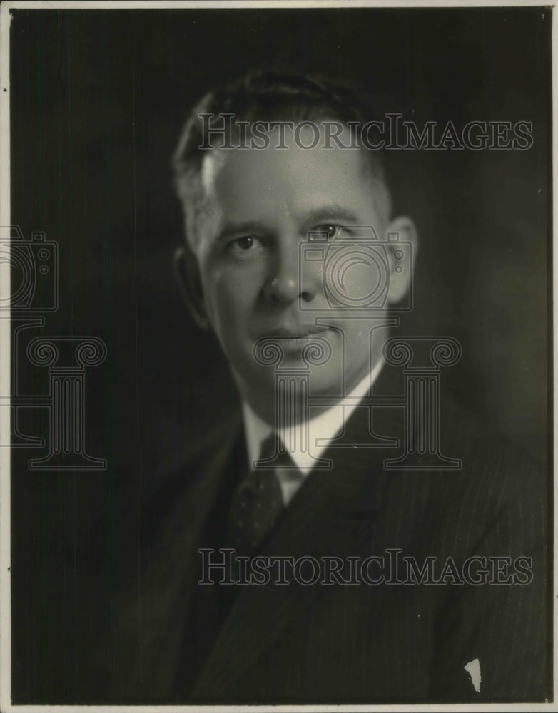 1926 Press Photo Civil Engineer C.W. Courtney from 1770 E11th St - Historic Images