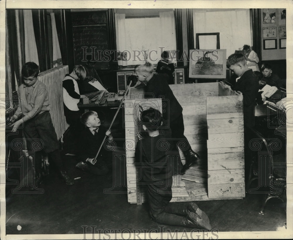 1929 Press Photo Children in a classroom at a school - nec38961 - Historic Images