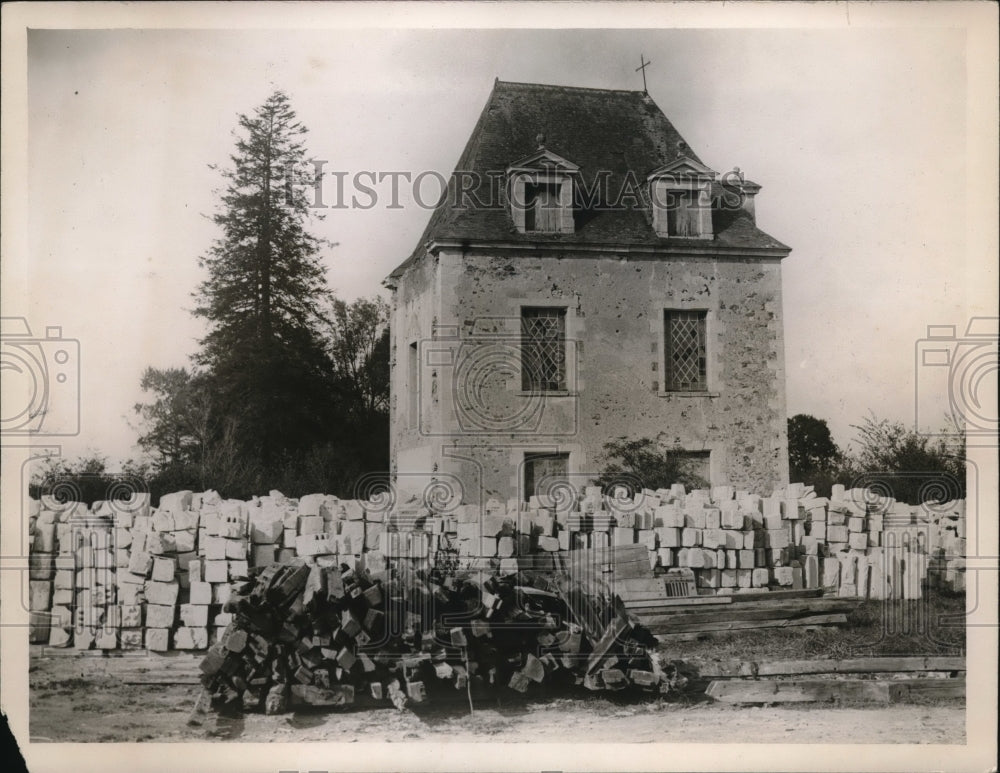 1926 Press Photo Chateau of Courcelles An Old Castle of Louis XIII Built in 1640 - Historic Images