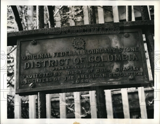 1941 Press Photo Plaque fo D.C. boundry stones laid in 1791 - Historic Images
