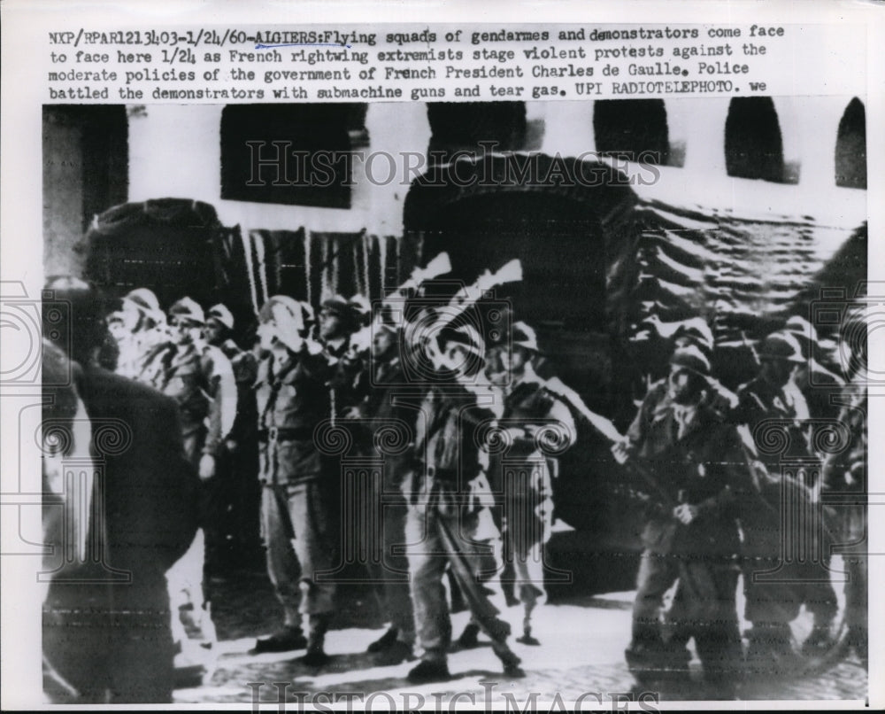 1960 Press Photo Flying Squads and Demonstrators Face to Face - Historic Images