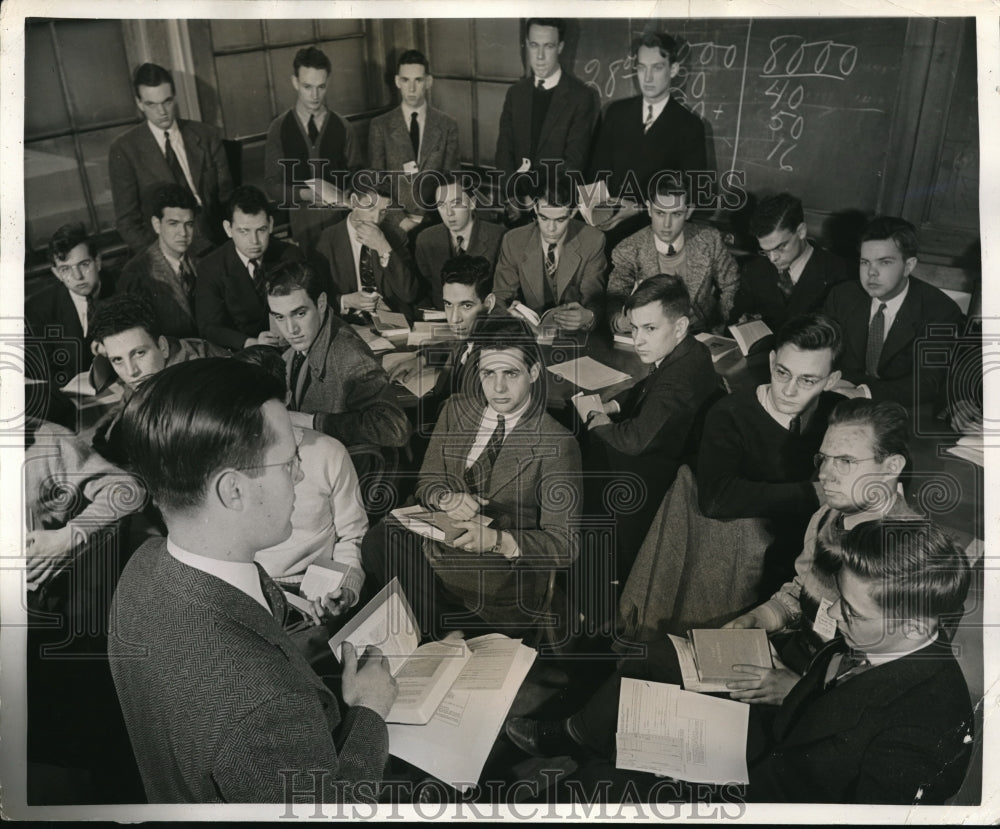 1941 Press Photo 34 engineering students of Rensselaer Polytechnic Institute - Historic Images