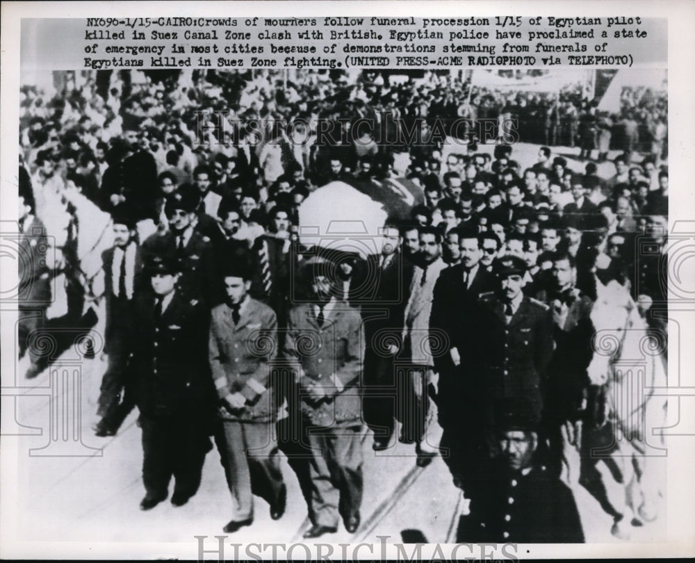 1952 Press Photo Funeral For Egyptian Pilot Killed in Suez Canal Clash - Historic Images