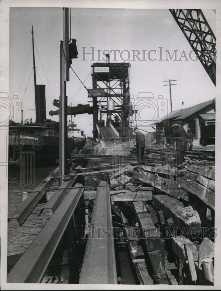 1935 Elsworth Slip Repairing Dock 24 With Steel - Historic Images