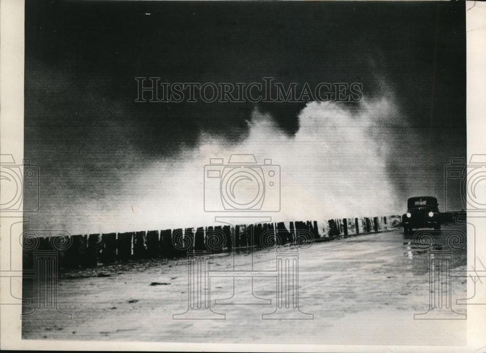 1949 Press Photo Miami Beach, Fa. Baker bridge as hurricane e approaches - Historic Images