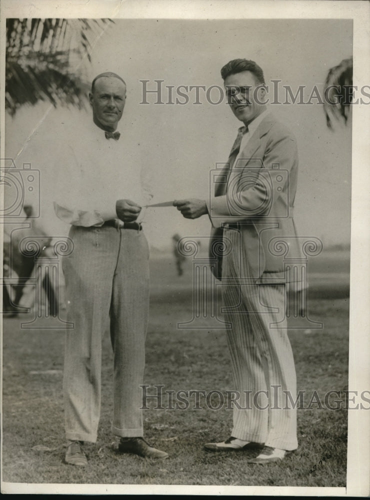 1929 Press Photo George Rickard receiving certified check, $15,000. - nec43722 - Historic Images