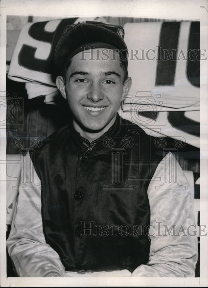 1939 Press Photo Johnny Oros Apprentice Jockey - Historic Images