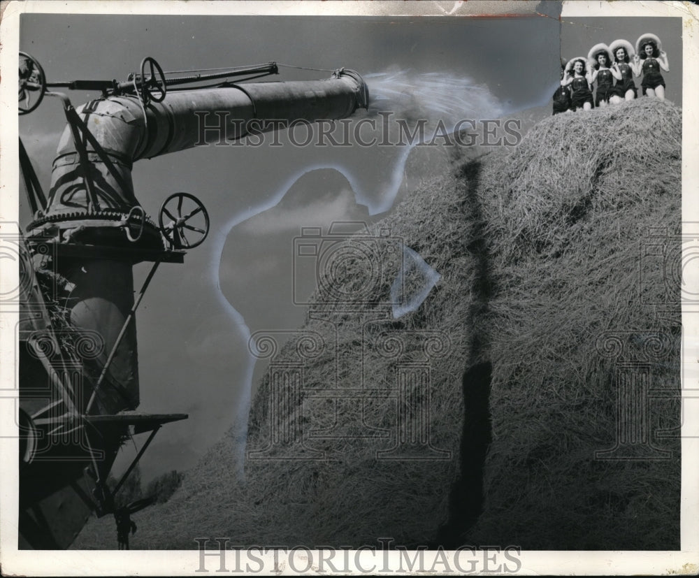 1941 Press Photo Rice threshing machine near Crowley, La. - Historic Images