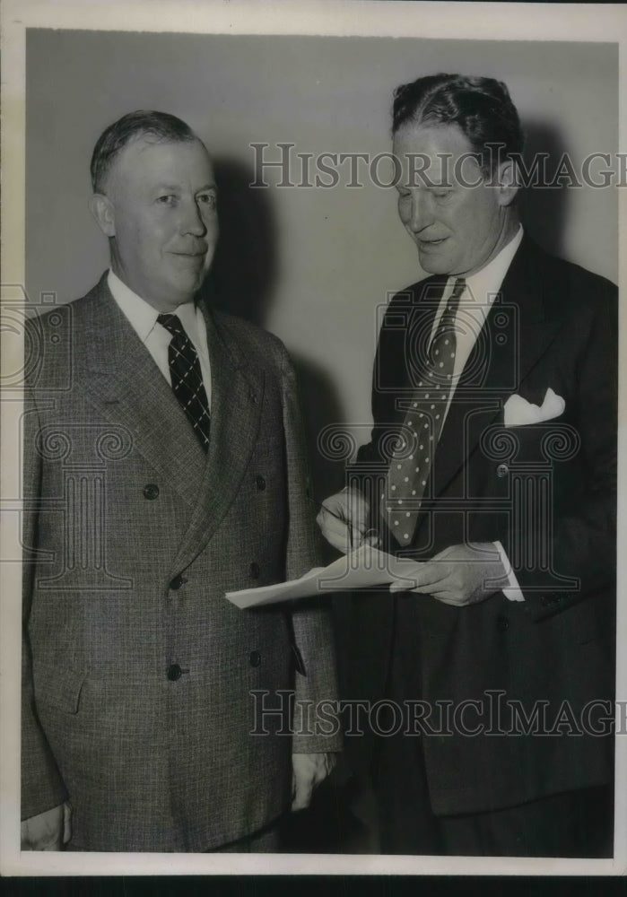 1937 Press Photo F.G. Todd &amp; John Hamilton at Meeting in Capital of Committeemen - Historic Images