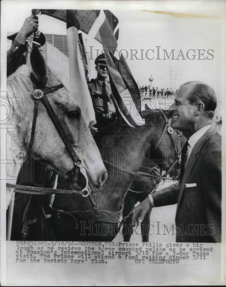 1966 Press Photo Prince Philip review horse of the mounted police - Historic Images