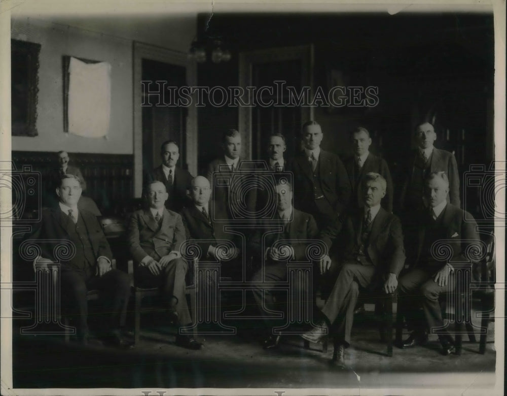 1922 Press Photo Lawyers for American ship companies in fight on Bone Dry ship - Historic Images